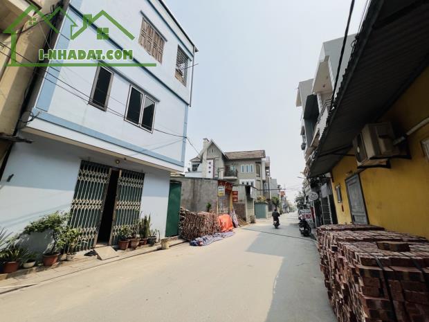 Phân Lô_ Kinh Doanh_ Ô Tô Tránh_ DT 65_ MT 4,2M_ Đường Uy Nỗ_ Thị Trấn Đông Anh - 1