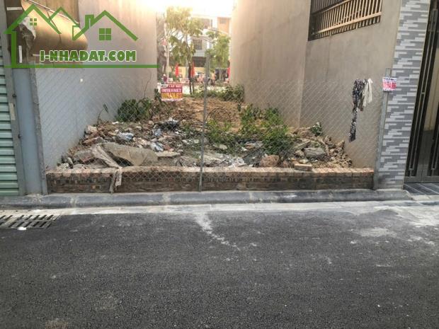 Phân Lô_ Kinh Doanh_ Ô Tô Tránh_ DT 65_ MT 4,2M_ Đường Uy Nỗ_ Thị Trấn Đông Anh - 2