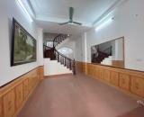 Nhà mặt phố Hoàng Quốc Việt 48m2, 7 tầng, mặt tiền 4.8m, vỉa hè rộng