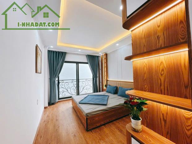 Bán nhà Bồ Đề, 30/56.4m, 4 tầng, MT 4.2m, giá chỉ 5.5 tỷ. - 2