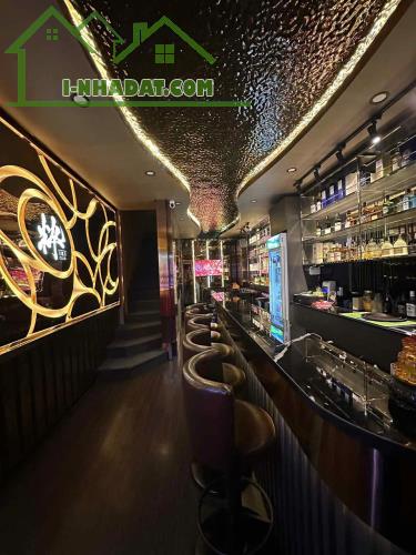 IKI CLUB HANOI TUYỂN DỤNG NHÂN VIÊN  ( Ngõ 81 Linh Lang )