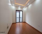 Bán nhà Kim Ngưu - Hai Bà Trưng: Vị trí đắc địa, 1 nhà ra phố, ngõ thông, kinh doanh.