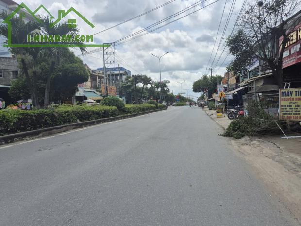 Bán nền  đất 1370 m2, mặt tiền đường bê tông, xã Đức Hòa Hạ, Đức Hòa, Long An. Giá 20.5 tỷ - 5