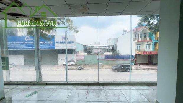 Cho thuê nhà 4 Tầng ngay Vincom 550 NGANG 15M,có Thang Máy,PCCC đầy đủ - 3