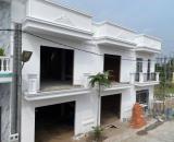 Nhà 1 trệt 1 lầu mới xây gần thị trấn Tân Hiệp