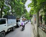 Bán 100m2 đất   mặt ngõ  Nguyễn Phong Sắc , mt 6m, 2 mặt ngõ ô tô tránh, dừng đỗ