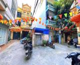 MẢNH ĐẤT ĐẸP SÓT LẠI GIỮA BA ĐÌNH - DT 65M2 - SÂN RỘNG - CHỦ GỬI BÁN GẤP