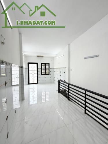MẶT TIỀN KINH DOANH ĐỖ NHUẬN DTSD 44M2 2 TẦNG CHỈ 4.05 TỶ - 3