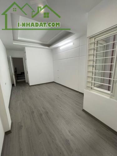 Hiếm! Nhà Phú Mỹ 36,5m2x5T, dân xây, KD, ngõ nông, ô tô gần - 7,2 tỷ - 1