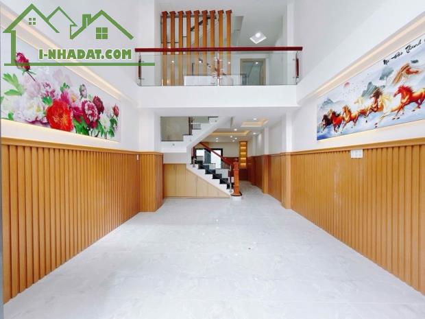 Nhà Đẹp 4 Lầu - Ngay Chùa Kiều Đàm - Đường Nhựa 8M - Ở Ngay Đón Tết - 10tỷ500.