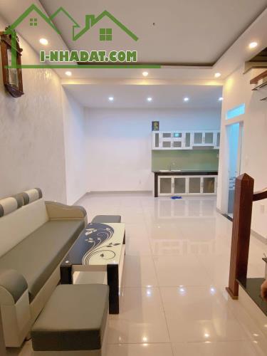 Bán nhà đẹp 4 tầng Lạc Long Quân Quận 11, 4PN dòng tiền 12tr/tháng giá 4.xx tỷ - 4