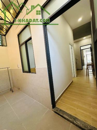 XE HƠI NGỦ TRONG NHÀ - NGAY KCN TÂN BÌNH - CHỢ TÂN TRỤ - 3 TẦNG KIÊN CỐ - DT 4.5M x 21M - 4