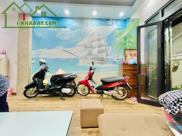 NHÀ DÂN XÂY ĐỨC DIỄN.BTL - 3 TẦNG Ở NGAY- 𝐃𝐓 35 𝐦𝟐 - 💰 Giá nhỉnh 10.x tỷ - 1