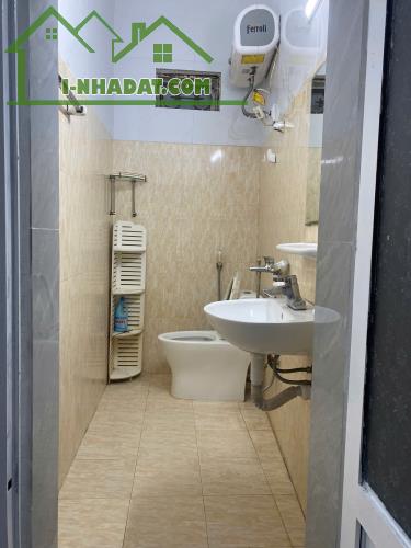Cho thuê nhà riêng Bạch Mai - Hai Bà Trưng 40m x 4T giá 12TR - NHÀ SẠCH ĐẸP, Ở NHÓM