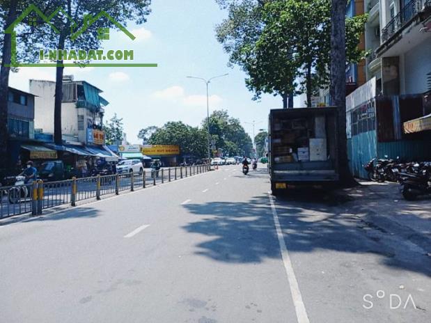 Mặt tiền Nguyễn Trãi, Siêu Hiếm, Giảm 5 tỷ 1, 7x21, giá chào 68 tỷ 9  - 0931172218 - 2