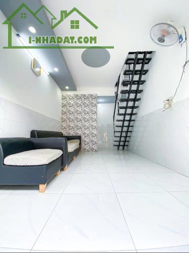 Bán nhà HXH kinh doanh Đội Cung Quận 11, 3 tầng đúc, mới có nội thất giá 3.3 tỷ TL - 1
