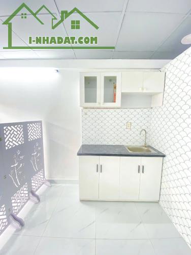 Bán nhà HXH kinh doanh Đội Cung Quận 11, 3 tầng đúc, mới có nội thất giá 3.3 tỷ TL - 2
