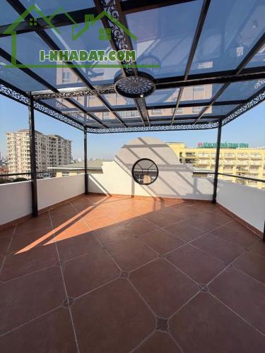 Dòng tiền cực tốt, cực đẹp Phan Kế Bính thang máy cực thoáng sáng nhỉnh 60 tỷ