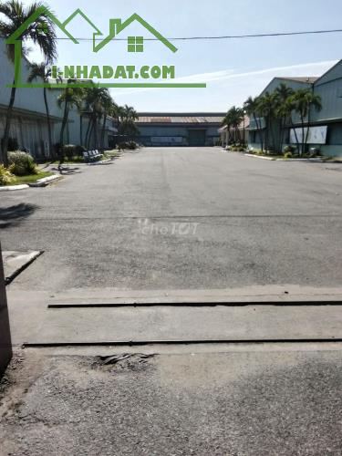 Cho thuê kho diện tích lớn – mặt tiền Nguyễn Văn Tiết, trung tâm Lái Thiêu