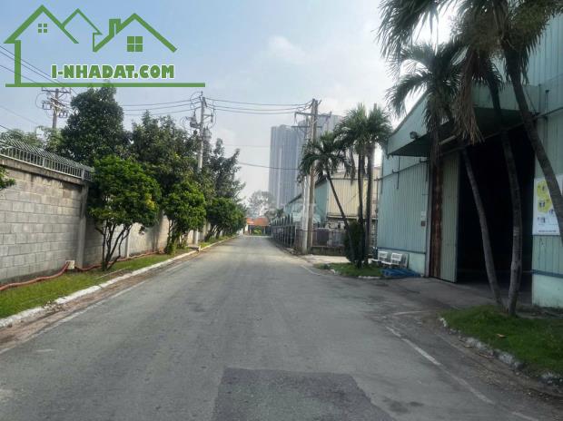 Cho thuê kho diện tích lớn – mặt tiền Nguyễn Văn Tiết, trung tâm Lái Thiêu - 1