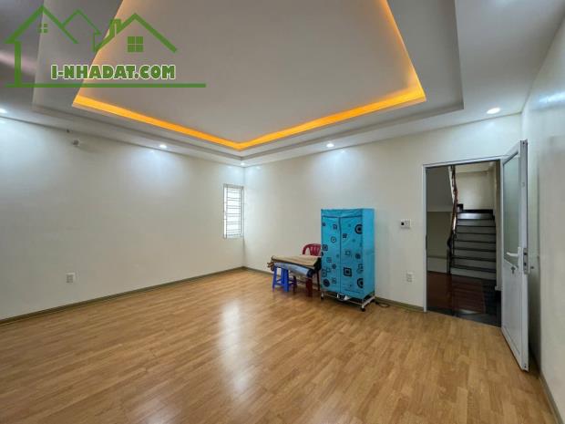 SIÊU PHẨM NHÀ 4 TẦNG – Ô TÔ ĐỖ CỬA NGÀY ĐÊM .TOẠ LẠC NGAY MẶT CHÍNH– 97 ĐOÀN KẾT, ĐẰNG HẢI