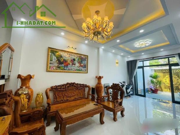 NHÀ MỚI ĐẸP Ở NGAY MẶT TIỀN K DOANH GẦN CHỢ THỦ ĐỨC 3 TẦNG 4X27 CHỈ 12 TỶ. - 1