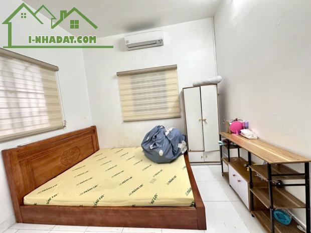 BIỆT THỰ 3 TẦNG ĐÚC (14x32) MẶT TIỀN PHAN VĂN HỚN, Q.12 – GIÁ CHỈ 17.8 TỶ - 3