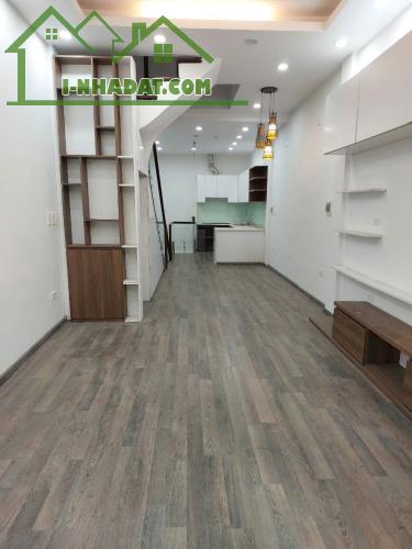 Cho Thuê nhà khu phân lô - Ô TÔ - KD Đầm Trấu, Hai Bà Trưng 50m x 5T giá 23 triệu - 1