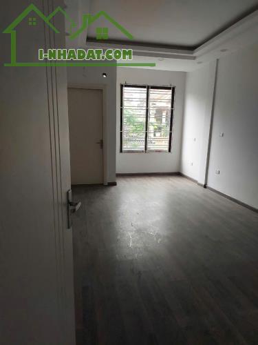 Cho Thuê nhà khu phân lô - Ô TÔ - KD Đầm Trấu, Hai Bà Trưng 50m x 5T giá 23 triệu - 2