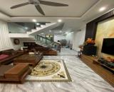 Cho thuê nhà phố Văn Cao, 4 p.ngủ khép kín, DT: 70m2.