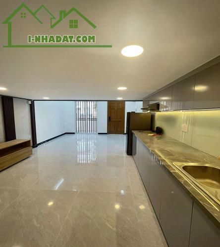 Bán căn hộ lầu 1 CC mặt tiền Nguyễn Trãi, P11, Q5, 80m2, 2 tầng,tặng nội thất, chỉ 3,25 tỷ - 2