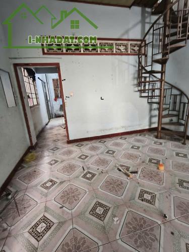 Nhà sổ riêng thổ cư cấp bốn gác lửng 1.5 tỷ/42 m2 - 2