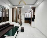 Bán nhà Ngọc Thụy, Long Biên diện tích 32 mét, 5 tầng, ô tô đỗ cổng,  giá 7.45 tỷ