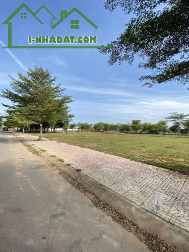 PHƯỜNG HÀM THẮNG - LÔ GÓC SIÊU ĐẸP CHỈ 980 TRIỆU SỔ SẴN QUY HOẠCH 1/500 - 2