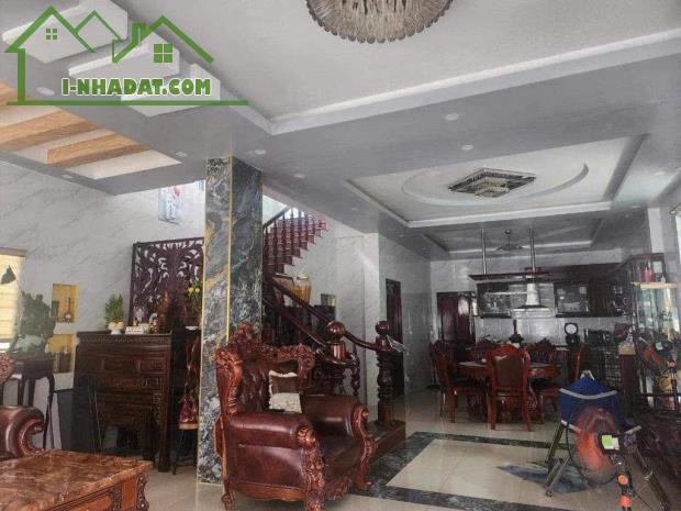 ĐHT bán biệt thự 290m2 ngang ện ích xung quanh gần Phan Văn Hớn, Trường Chinh giá 21tỷ