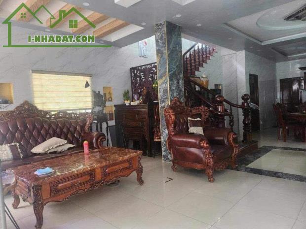 ĐHT bán biệt thự 290m2 ngang ện ích xung quanh gần Phan Văn Hớn, Trường Chinh giá 21tỷ - 1