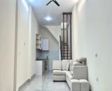 Bán nhà trung tâm Phú diễn - Hà nội, diện tcha 40m x 5 tầng oto đỗ cửa giá 7 tỷ