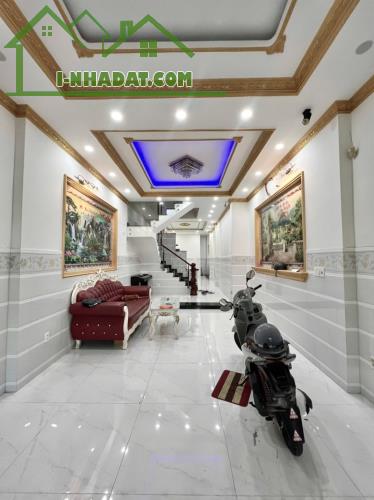 MẶT TIỀN KHU ẨM THỰC NGUYỄN NHỮ LÃM - XE HƠI ĐỖ CỬA - 89M2 3 TẦNG CHỈ 10.399 TỶ