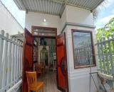 Bán nhà cấp 4 + dãy trọ 5 phòng xã Long Định tdt 200m2 đang cho thu nhập , giá 2,7 tỷ