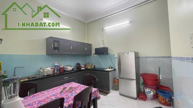 NHÀ 3 TẦNG GẦN BIỂN PHƯỜNG VĨNH HÒA, BẮC NHA TRANG – GIÁ CHỈ 6 TỶ - 3