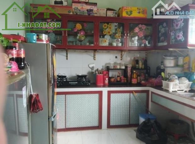 Nhà BÁN TẠP HÓA, có chỗ để xe 7 chỗ, gần cầu An Hóa, Rộng 174m2, full thổ cư. - 1