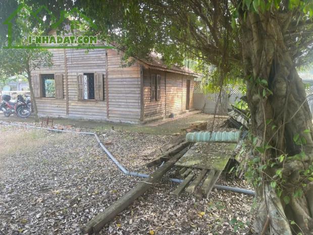 Bán nhà vườn xã Long Cang , Cần Đước tdt hơn 1200m2 đất lúa gía 3,95 tỷ - 4