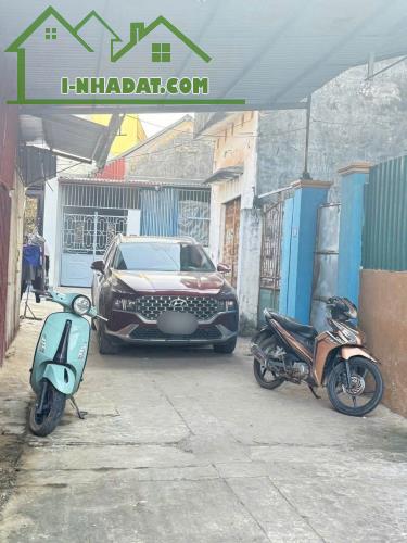 CC CẦN BÁN CĂN NHÀ CẤP 4 NGỌC TẢO,PHÚC THỌ, HÀ NỘI.
DIỆN TÍCH 72M CÁCH , ĐƯỜNG 32.