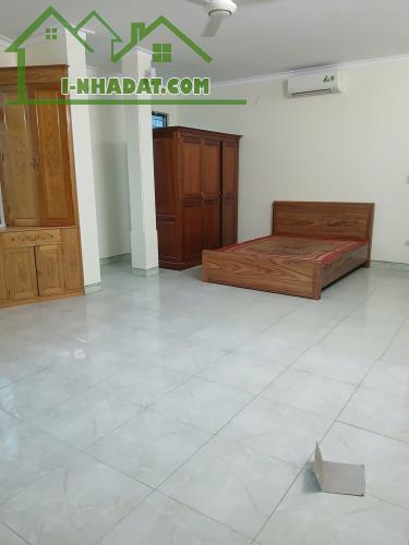 Cho thuê cửa hàng tại chợ Xa La – giáp đường Đôi vị trí cực đẹp – khu đô thị Xa La - 2