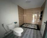 Bán nhà 2 tầng có sân đậu được 2 oto rộng rãi. Vĩnh Trung - P. Tây NT 147m2 Giá bán :