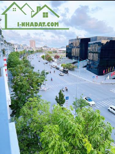 Cần bán căn nhà phố mặt đường ở Monbay- Hạ Long. Lh: 091506973