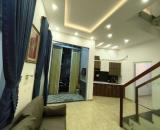 Bán nhà Hoàng Diệu ( Lô góc, 3 tầng. 3wc) 3ty75