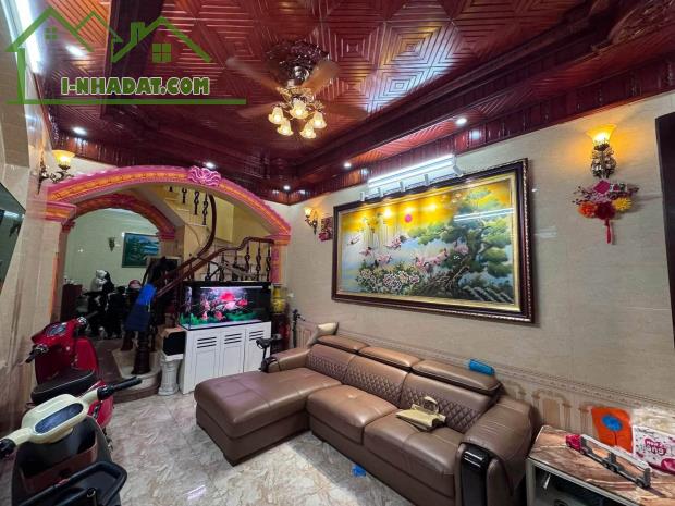 NHÀ ĐẸP PHỐ VIP LÁNG HẠ – 61,5M² – MT 4M – 4 TẦNG + TUM – Ô TÔ DỪNG ĐỖ – GẦN PHỐ – TRUNG - 2