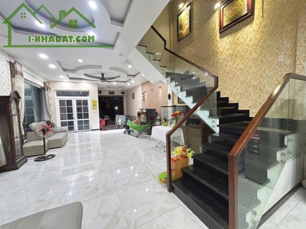 BIỆT THỰ VIP - PHƯỚC LONG B - 2402M2 - CHỈ 21 TỶ TL - GIÁ CỰC TỐT - 1