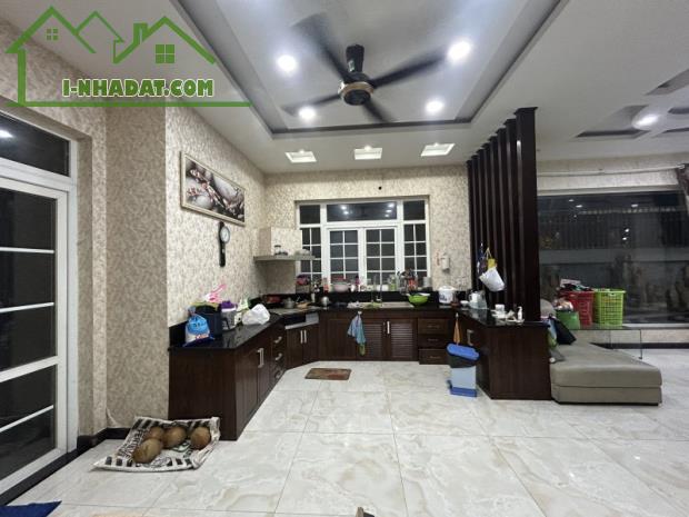 BIỆT THỰ VIP - PHƯỚC LONG B - 2402M2 - CHỈ 21 TỶ TL - GIÁ CỰC TỐT - 5